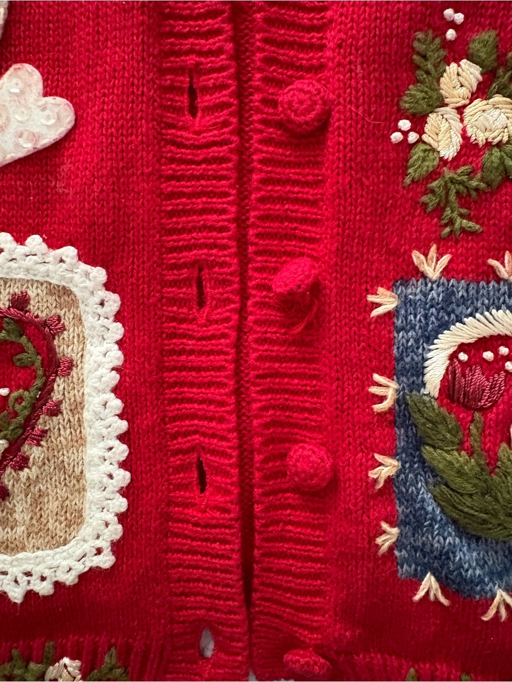 Vintage Heirloom Collectibles hand embroidered hearts cardigan. Size large. - Picture 5 of 11